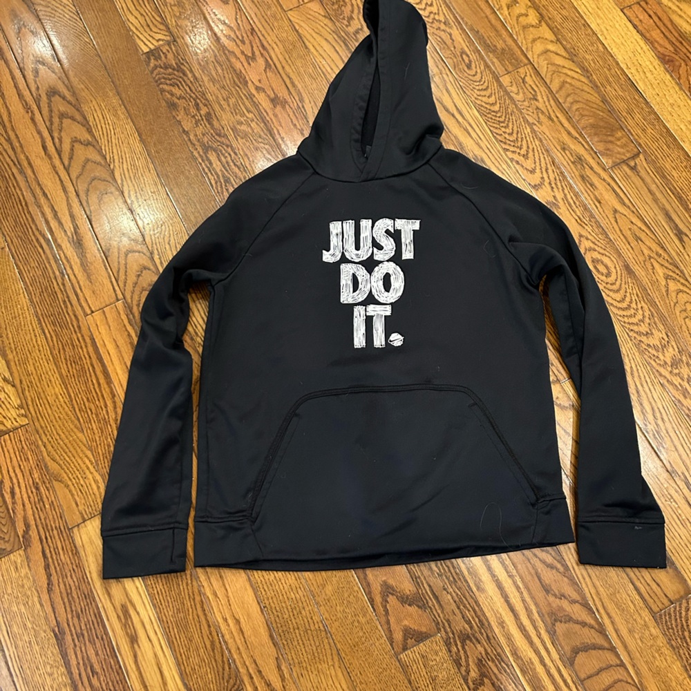 Boys Nike Dri Fit hoodie. Size XL.
